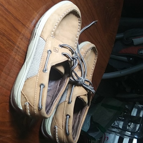 boys size 5 - Picture 3 of 8